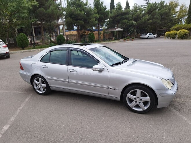 Mercedes C 200 2001, 360,000 km - 2.0 l - Gəncə