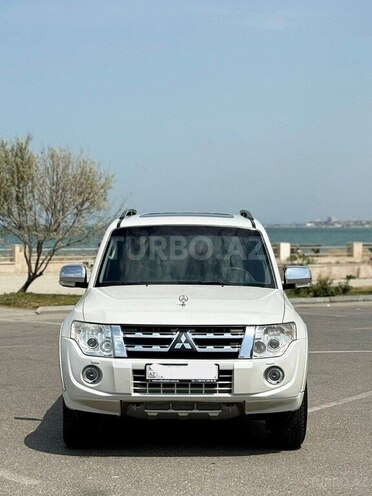 Mitsubishi Pajero 2011, 335,718 km - 3.5 л - Bakı