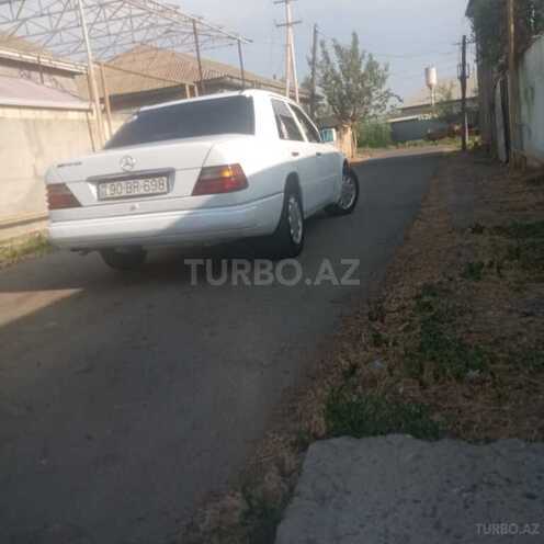 Mercedes  1990, 245,540 km - 2.0 l - Biləsuvar