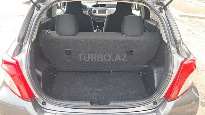 Toyota Vitz 2011, 131,078 km - 1.0 l - Bakı
