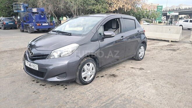 Toyota Vitz 2011, 131,078 km - 1.0 l - Bakı