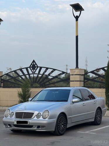 Mercedes E 240 2000, 380,000 km - 2.4 l - Beyləqan
