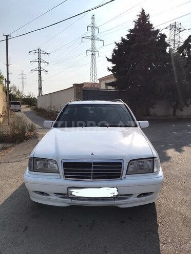 Mercedes C 220 2000, 400,000 km - 2.1 l - Bakı