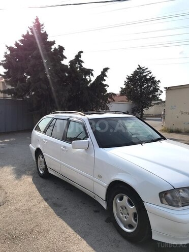 Mercedes C 220 2000, 400,000 km - 2.1 l - Bakı
