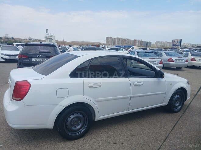 Daewoo Gentra 2013, 453,000 km - 1.5 l - Salyan