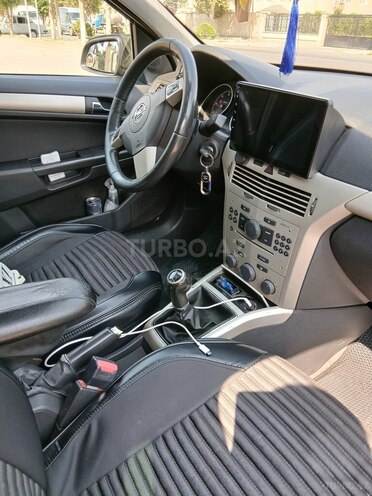 Opel Astra 2007, 284,369 km - 1.3 l - Biləsuvar