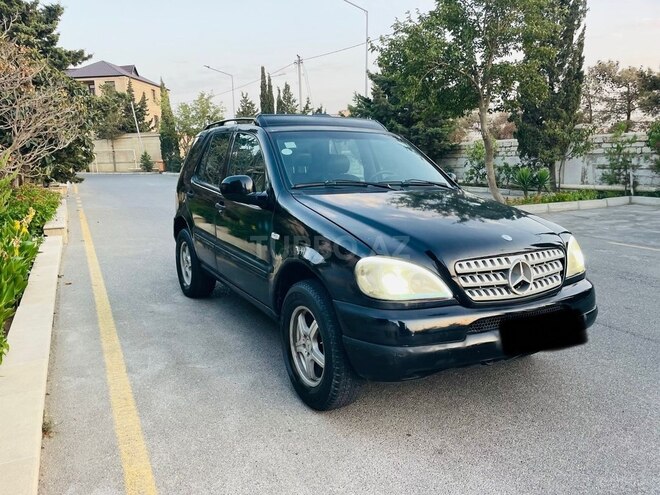 Mercedes ML 320 2000, 250,000 km - 3.2 l - Bakı
