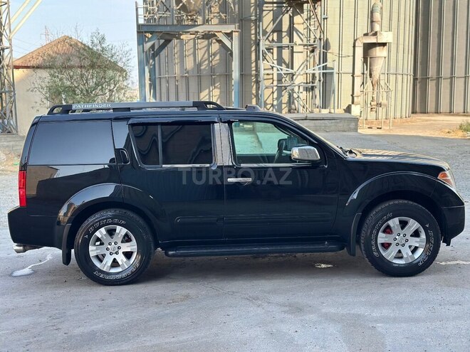 Nissan Pathfinder 2006, 136,207 km - 4.0 l - Bakı