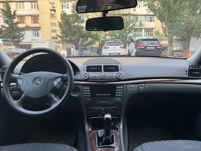 Mercedes E 240 2004, 380,000 km - 2.6 l - Bakı
