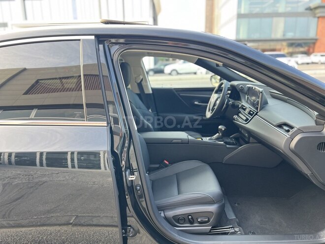 Lexus ES 300h 2025, 0 km - 2.5 l - Bakı