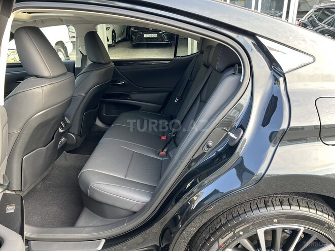 Lexus ES 300h 2025, 0 km - 2.5 l - Bakı