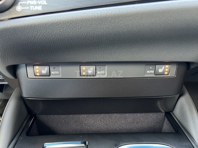 Lexus ES 300h 2025, 0 km - 2.5 l - Bakı