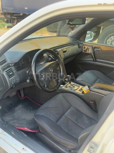 Mercedes E 220 1996, 560,000 km - 2.2 l - Bakı