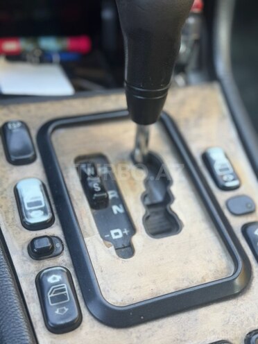 Mercedes E 220 1996, 560,000 km - 2.2 l - Bakı
