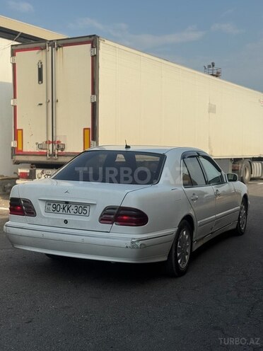 Mercedes E 220 1996, 560,000 km - 2.2 l - Bakı