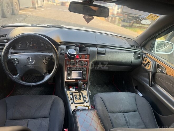 Mercedes E 220 1996, 560,000 km - 2.2 l - Bakı