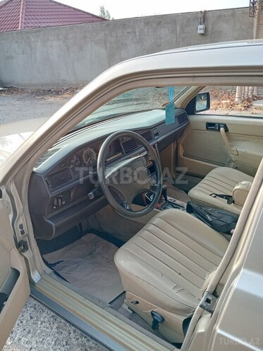 Mercedes 190 1992, 276,000 km - 2.3 l - Bakı
