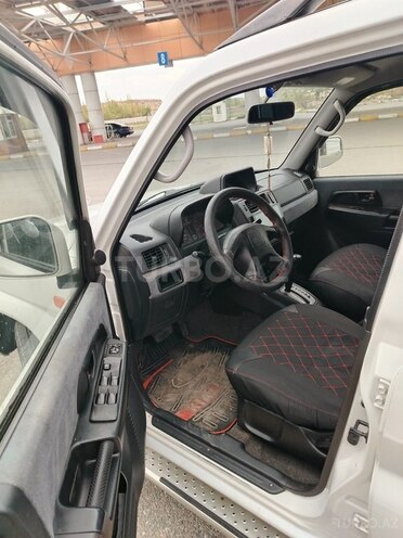 Mitsubishi Pajero io 2000, 44,432 km - 2.0 л - Yevlax