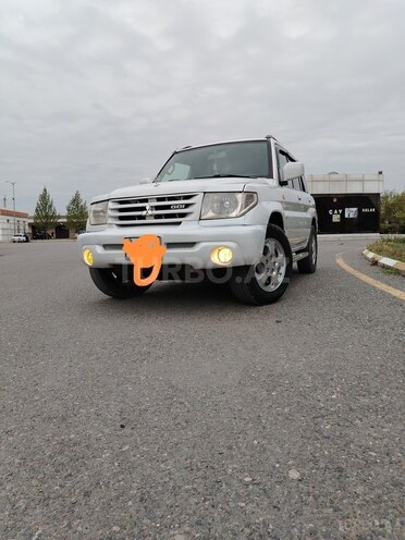 Mitsubishi Pajero io 2000, 44,432 km - 2.0 л - Yevlax