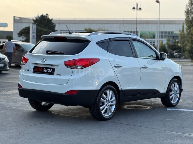 Hyundai ix35 2010, 183,000 km - 2.4 l - Bakı