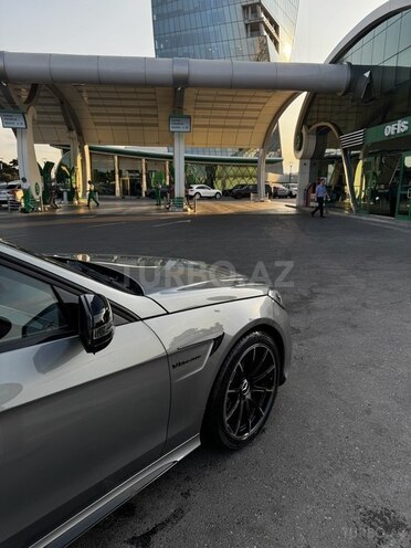 Mercedes E 350 2010, 220,000 km - 3.5 l - Bakı