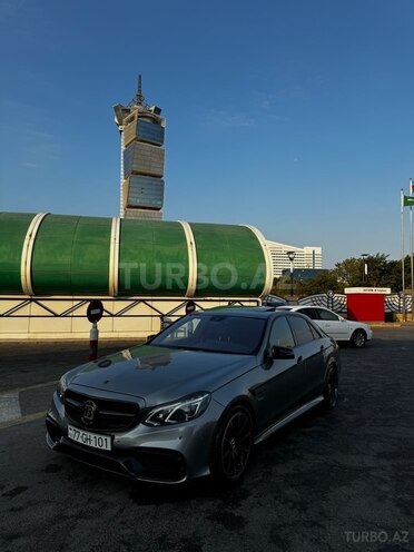 Mercedes E 350 2010, 220,000 km - 3.5 l - Bakı