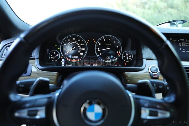 BMW 528 2014, 228,000 km - 2.0 l - Bakı