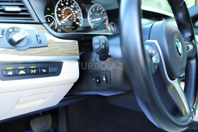 BMW 528 2014, 228,000 km - 2.0 l - Bakı