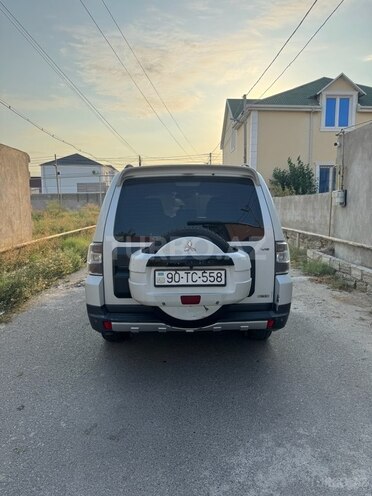 Mitsubishi Pajero 2008, 415,000 km - 3.0 l - Bakı