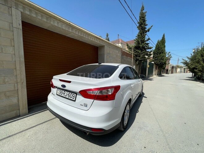 Ford Focus 2014, 240,000 km - 2.0 л - Bakı