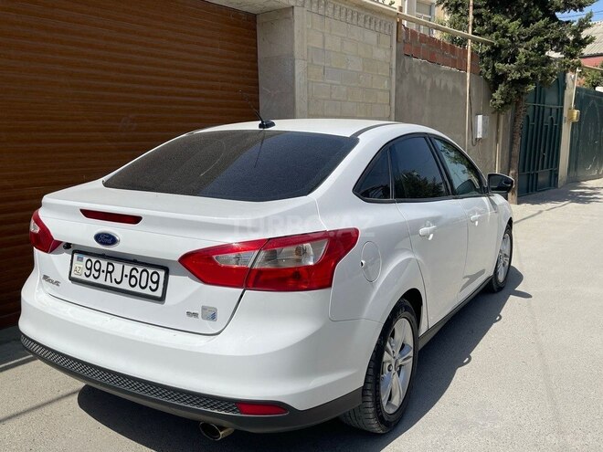 Ford Focus 2014, 240,000 km - 2.0 л - Bakı
