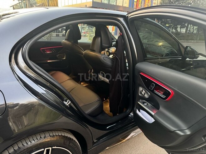 Mercedes C 300 e 2023, 28,000 km - 2.0 л - Bakı