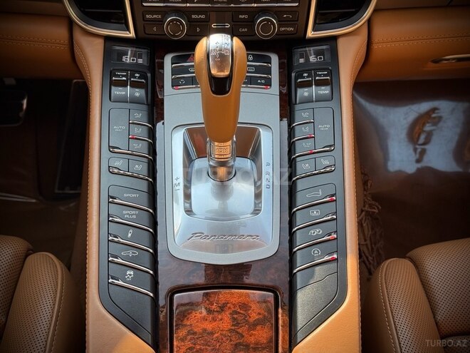 Porsche Panamera GTS 2012, 135,000 km - 4.8 l - Bakı