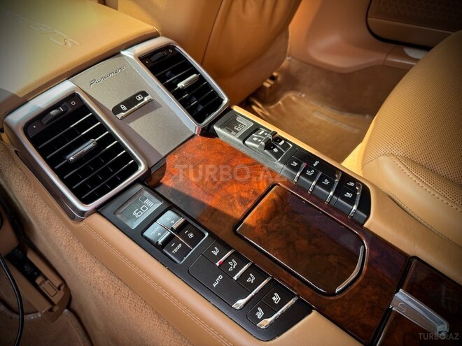 Porsche Panamera GTS 2012, 135,000 km - 4.8 l - Bakı