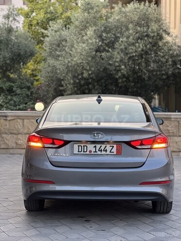 Hyundai Elantra 2018, 78,300 km - 2.0 л - Bakı