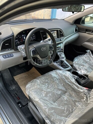 Hyundai Elantra 2018, 78,300 km - 2.0 л - Bakı