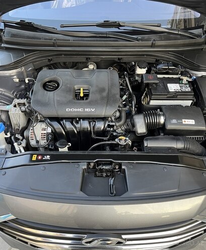 Hyundai Elantra 2018, 78,300 km - 2.0 л - Bakı