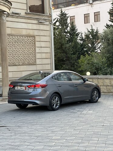 Hyundai Elantra 2018, 78,300 km - 2.0 л - Bakı