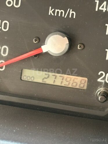 Kia Sorento 2003, 277,990 km - 2.5 l - Bakı