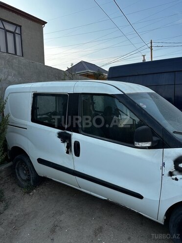 Fiat Doblo 2014, 200,000 km - 1.4 l - Bakı