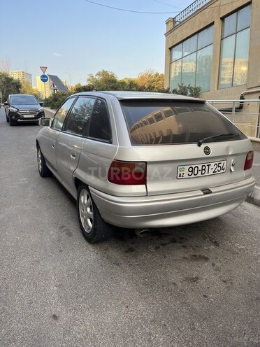 Opel Astra 1994, 350,000 km - 1.6 l - Bakı