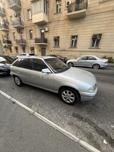 Opel Astra 1994, 350,000 km - 1.6 l - Bakı