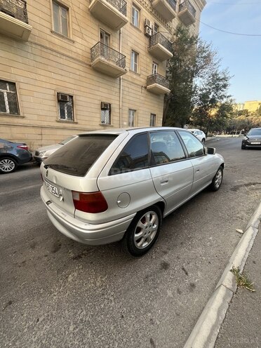 Opel Astra 1994, 350,000 km - 1.6 l - Bakı