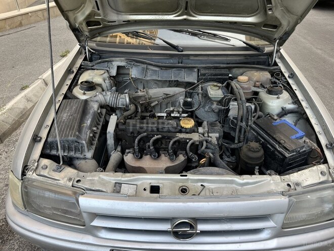Opel Astra 1994, 350,000 km - 1.6 l - Bakı