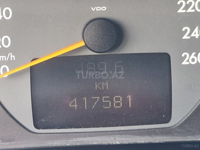 Mercedes E 270 1999, 418,000 km - 2.7 l - Masallı
