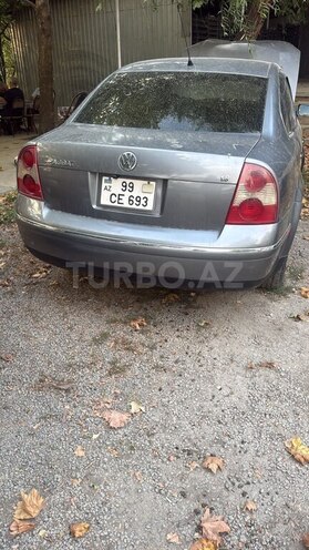 Volkswagen Passat 2003, 252,525 km - 1.8 l - Tovuz