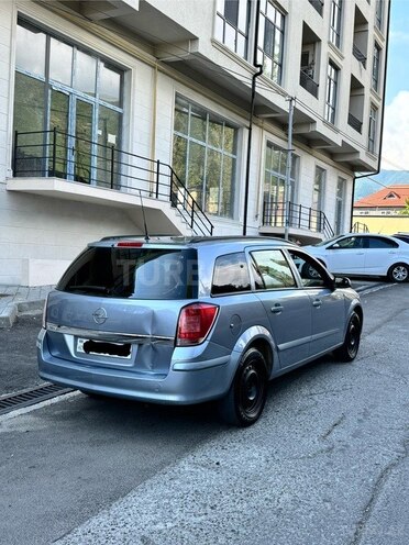 Opel Astra 2005, 358,330 km - 1.4 l - Şəki