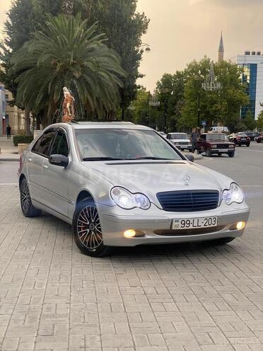 Mercedes C 240 2001, 417,137 km - 2.6 l - Yevlax
