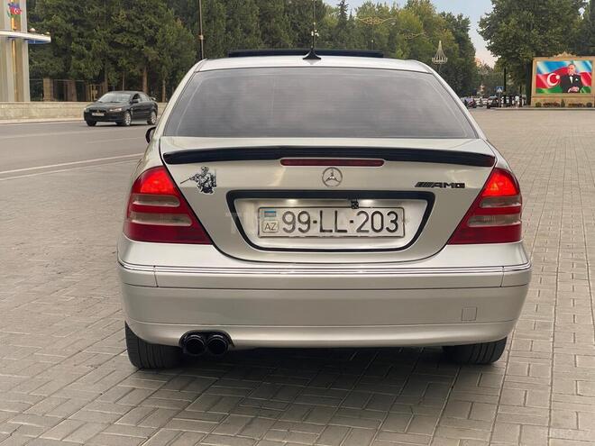 Mercedes C 240 2001, 417,137 km - 2.6 l - Yevlax