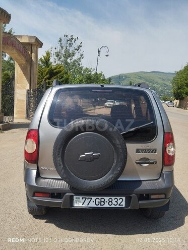Chevrolet Niva 2011, 216,373 km - 1.7 л - Yardımlı